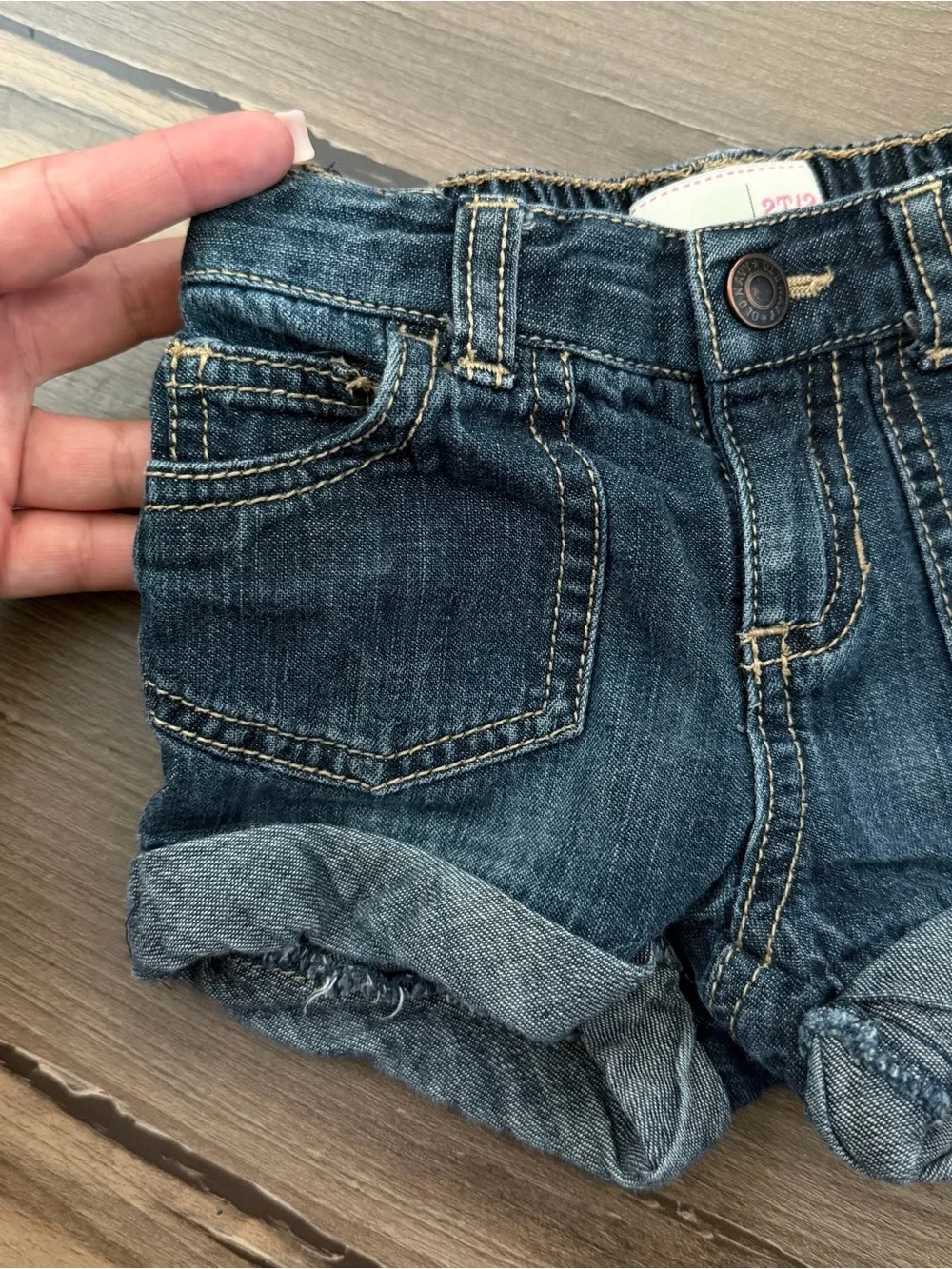 Old Navy 2011 Toddler Girls' Cuffed Denim Shorts - Size 2T